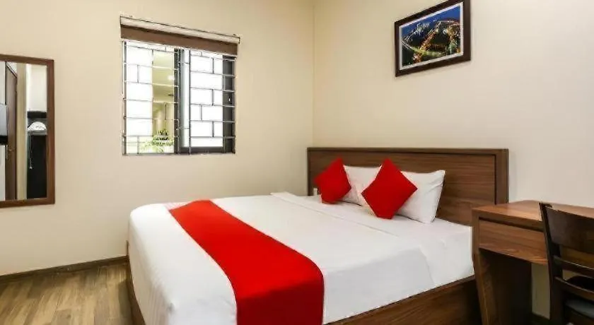 Spot On 1115 Romantic Motel 2*, Da Nang Vietnam